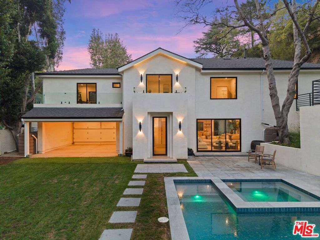 1712 N Beverly Glen Boulevard, Los Angeles, CA 90077