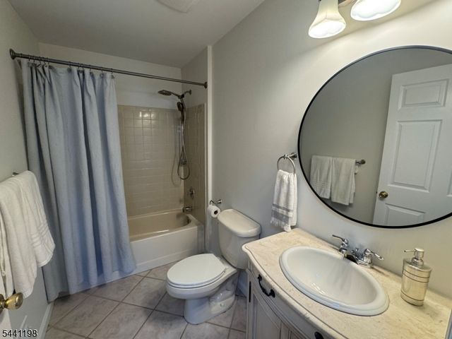 101 Reading Cir, Bridgewater Twp., NJ 08807