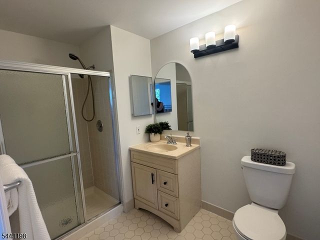 101 Reading Cir, Bridgewater Twp., NJ 08807