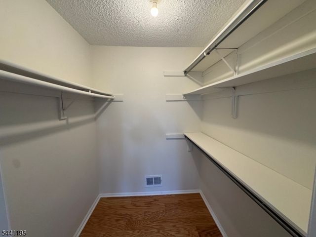 101 Reading Cir, Bridgewater Twp., NJ 08807