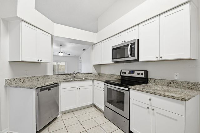 12119 FELDWOOD CREEK LANE, Riverview, FL 33579