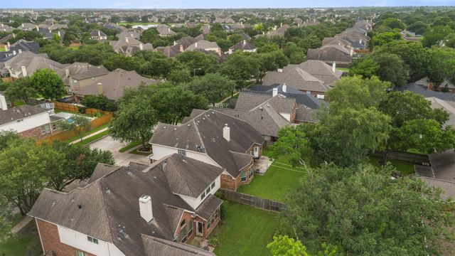 3010 Auburn Creek Lane, League City, TX 77573