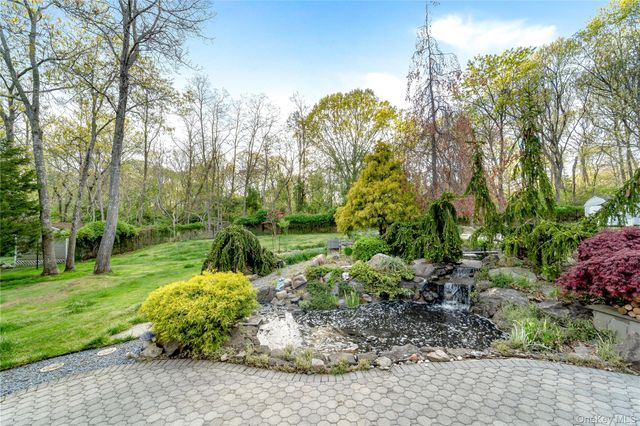 212 Fairway Drive, Wading River, NY 11792