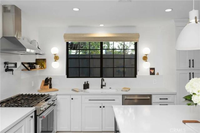 589 W Grandview Avenue, Sierra Madre, CA 91024