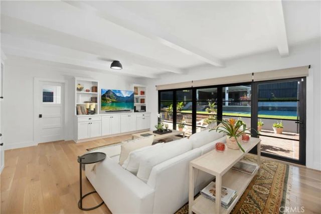 589 W Grandview Avenue, Sierra Madre, CA 91024