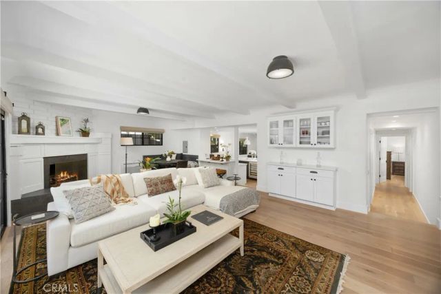 589 W Grandview Avenue, Sierra Madre, CA 91024