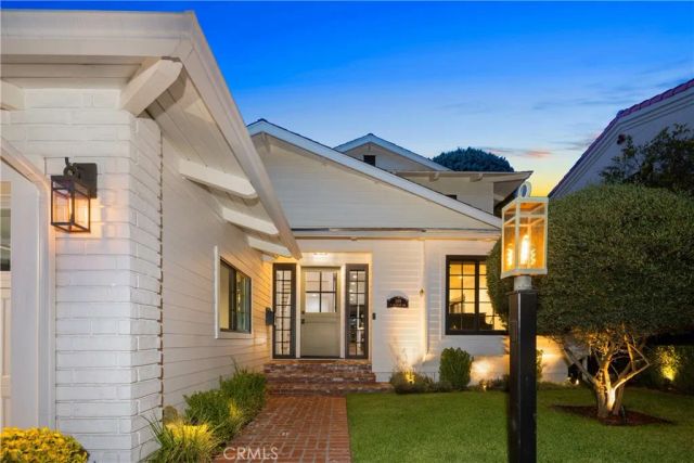 589 W Grandview Avenue, Sierra Madre, CA 91024