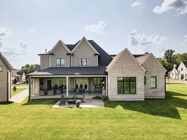 6340 Percheron Ln, Arrington, TN 37014