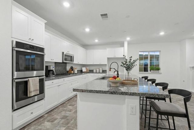 29917 Great Basin Court, Menifee, CA 92585