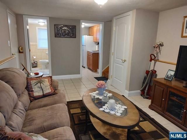 190 Martha Avenue, Elmwood Park, NJ 07407