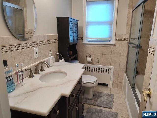 190 Martha Avenue, Elmwood Park, NJ 07407