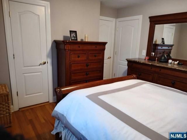 190 Martha Avenue, Elmwood Park, NJ 07407