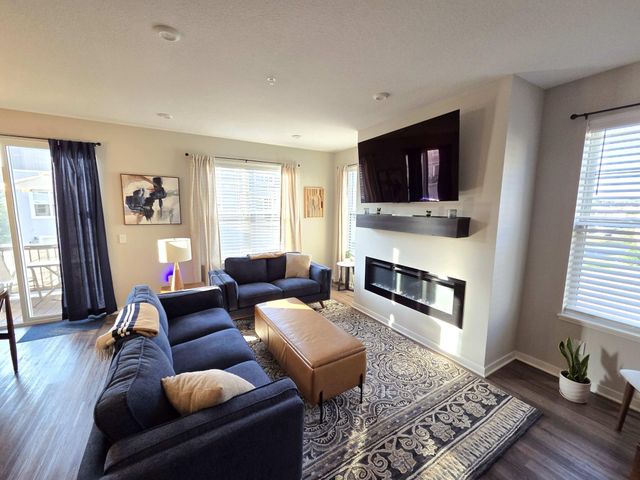 2234 Gateway Curve, North Saint Paul, MN 55109