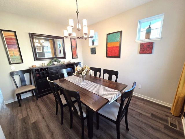 2234 Gateway Curve, North Saint Paul, MN 55109