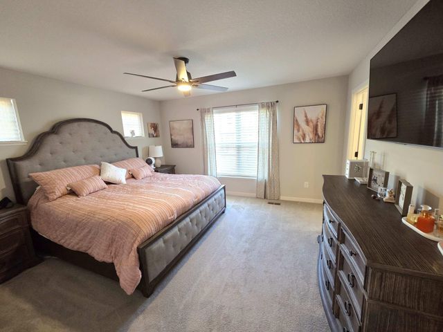 2234 Gateway Curve, North Saint Paul, MN 55109