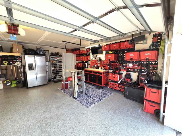 2234 Gateway Curve, North Saint Paul, MN 55109