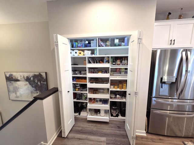 2234 Gateway Curve, North Saint Paul, MN 55109