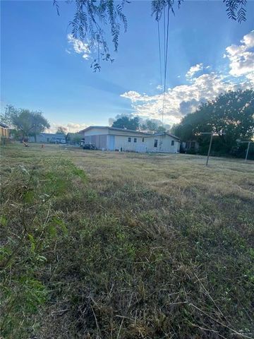 1802 La Paloma Avenue, Harlingen, TX 78550