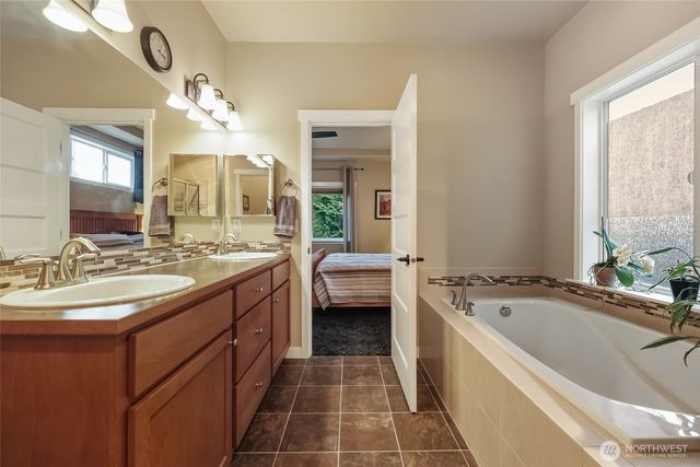 7038 Country Village Drive SW, Tumwater, WA 98512