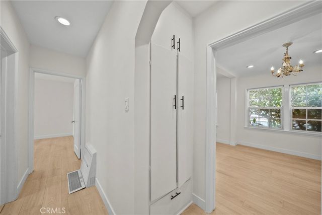 1733 S Carmelina Avenue, Los Angeles, CA 90025