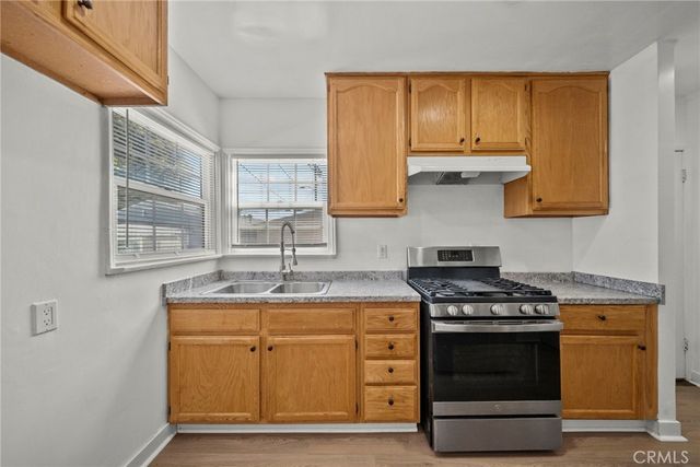 1733 S Carmelina Avenue, Los Angeles, CA 90025