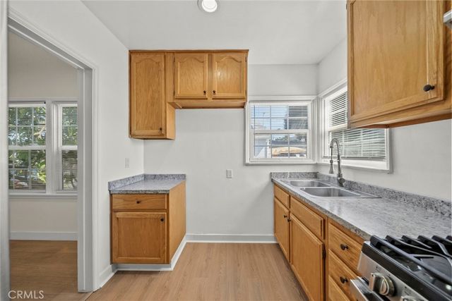 1733 S Carmelina Avenue, Los Angeles, CA 90025