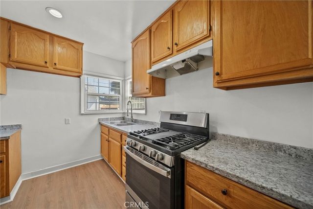 1733 S Carmelina Avenue, Los Angeles, CA 90025