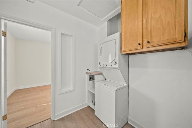 1733 S Carmelina Avenue, Los Angeles, CA 90025