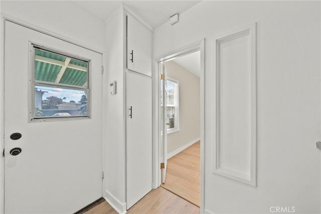 1733 S Carmelina Avenue, Los Angeles, CA 90025