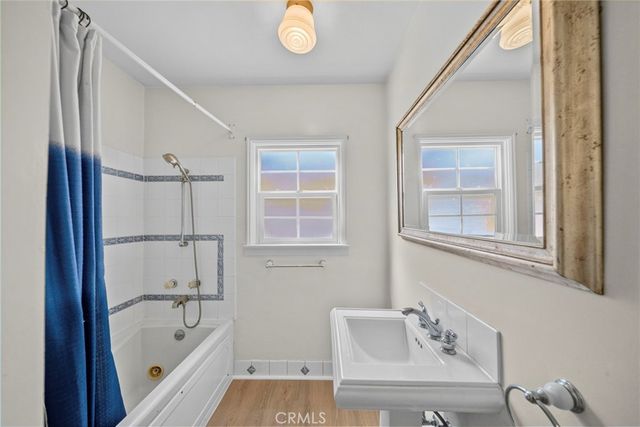 1733 S Carmelina Avenue, Los Angeles, CA 90025