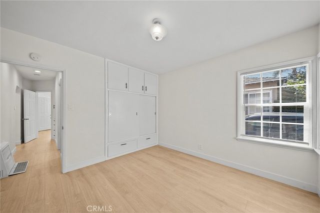 1733 S Carmelina Avenue, Los Angeles, CA 90025