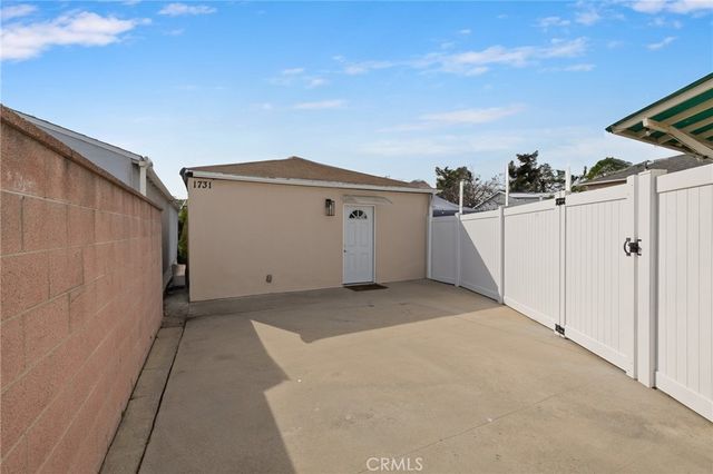 1733 S Carmelina Avenue, Los Angeles, CA 90025