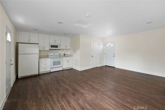 1733 S Carmelina Avenue, Los Angeles, CA 90025