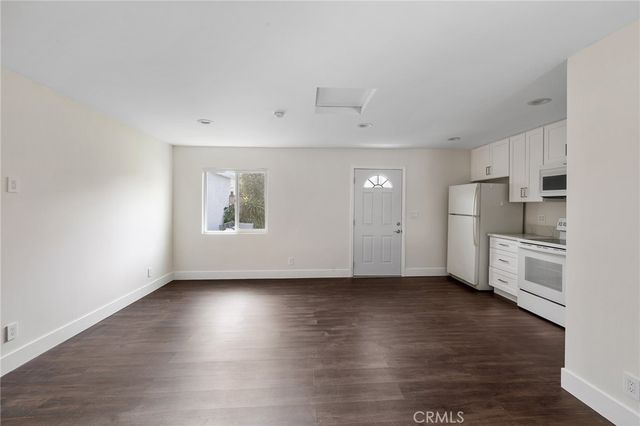 1733 S Carmelina Avenue, Los Angeles, CA 90025