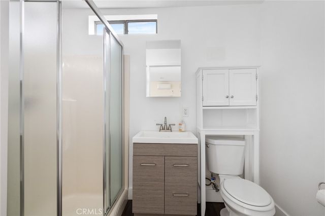 1733 S Carmelina Avenue, Los Angeles, CA 90025