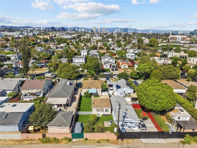 1733 S Carmelina Avenue, Los Angeles, CA 90025