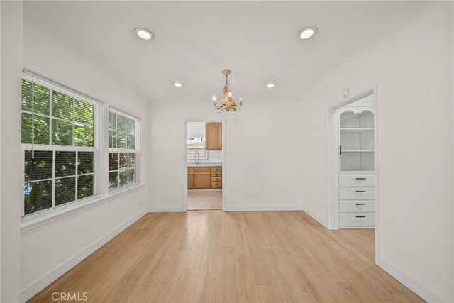 1733 S Carmelina Avenue, Los Angeles, CA 90025