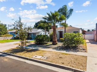 1733 S Carmelina Avenue, Los Angeles, CA 90025