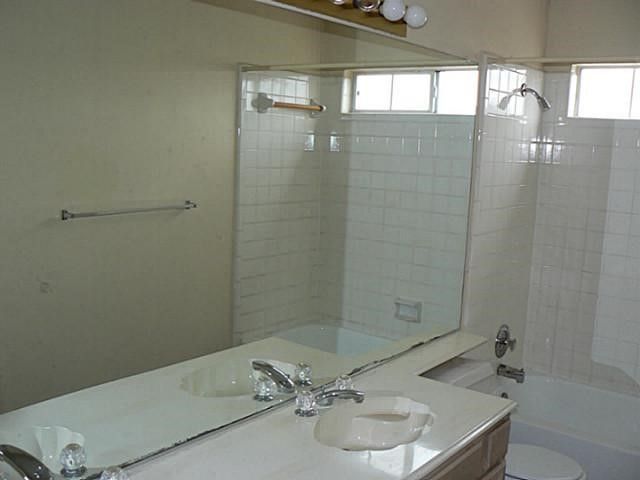 1317 E Miller Drive E, Cedar Hill, TX 75104