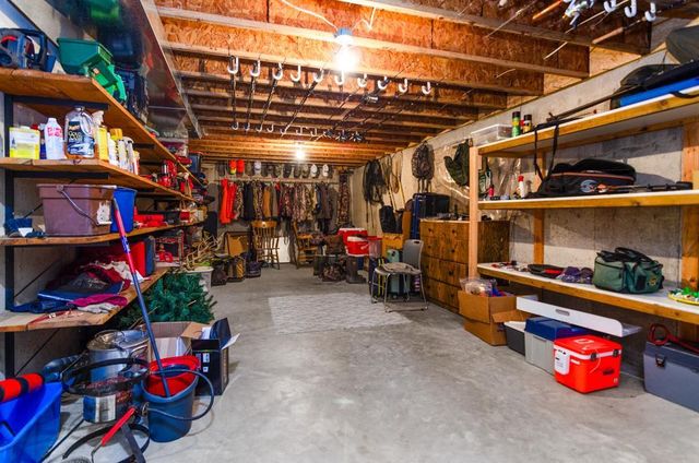 6046 E STILES TOWER ROAD, Abrams, WI 54101