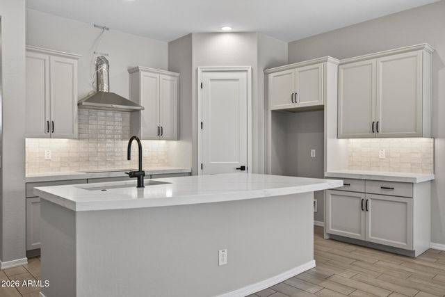 4283 E JESSE Street, Gilbert, AZ 85295