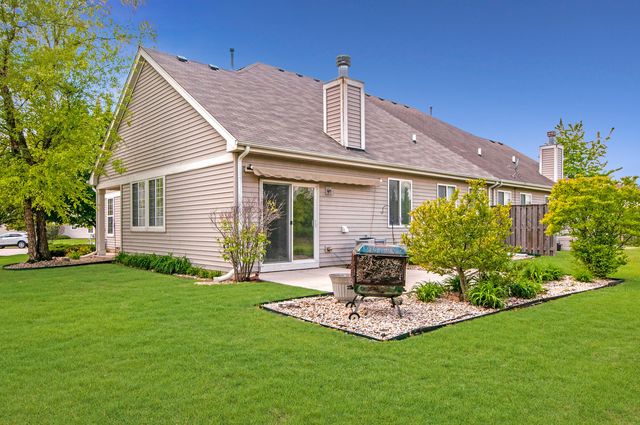 2216 Woodview Avenue, Joliet, IL 60431