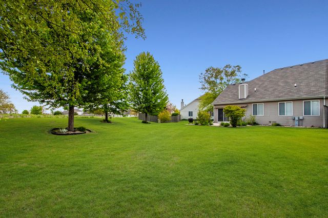 2216 Woodview Avenue, Joliet, IL 60431