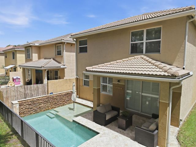 7850 Red Mahogany Road, Boynton Beach, FL 33437