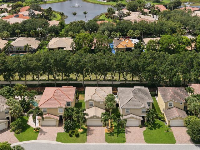 7850 Red Mahogany Road, Boynton Beach, FL 33437