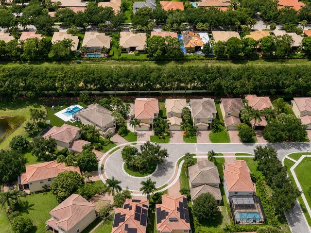 7850 Red Mahogany Road, Boynton Beach, FL 33437