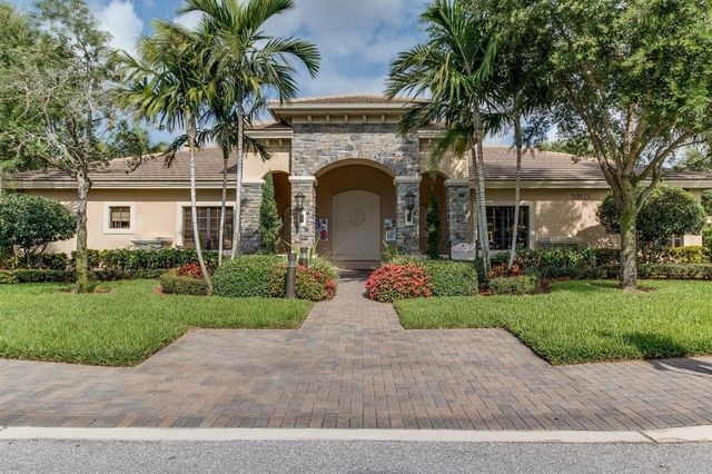 7850 Red Mahogany Road, Boynton Beach, FL 33437