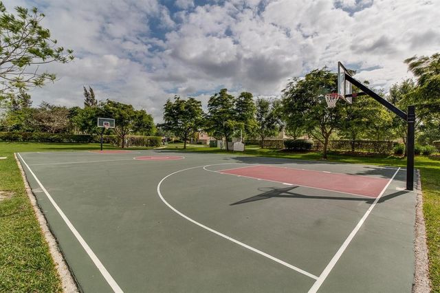 7850 Red Mahogany Road, Boynton Beach, FL 33437