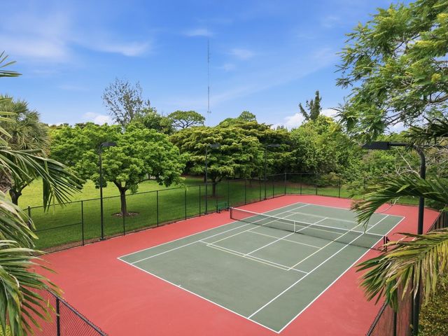7850 Red Mahogany Road, Boynton Beach, FL 33437