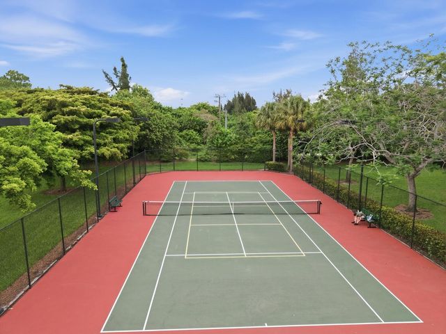 7850 Red Mahogany Road, Boynton Beach, FL 33437